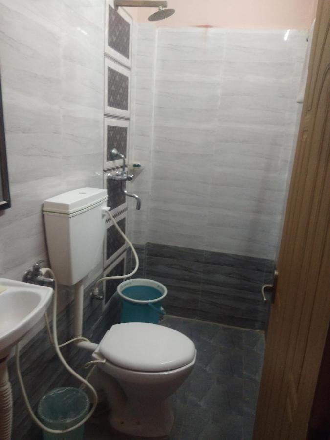 Ds Residency Varanasi-Prime Location-Parking Eksteriør billede