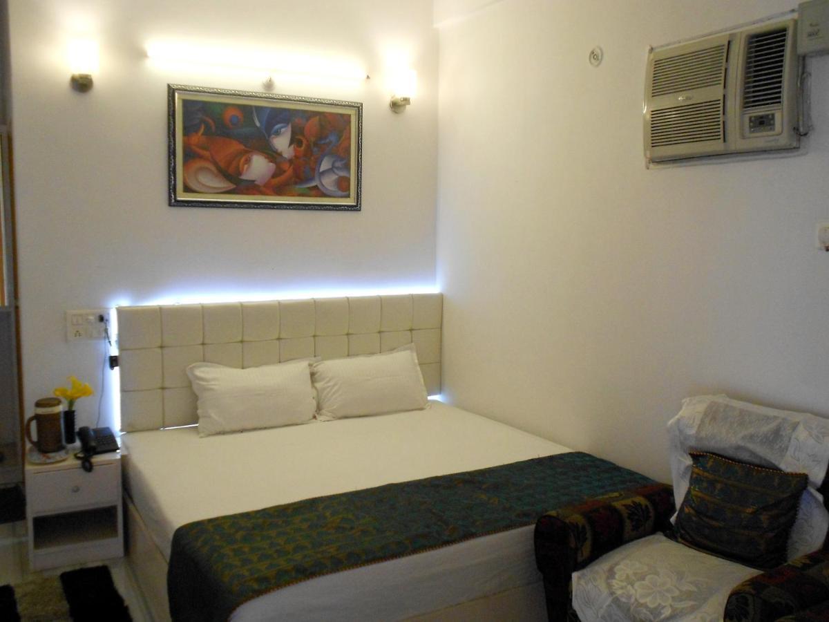 Ds Residency Varanasi-Prime Location-Parking Eksteriør billede